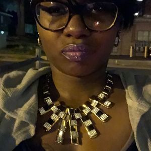 Meet your Posher, Candance